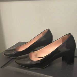 Kate spade black patent leather pumps